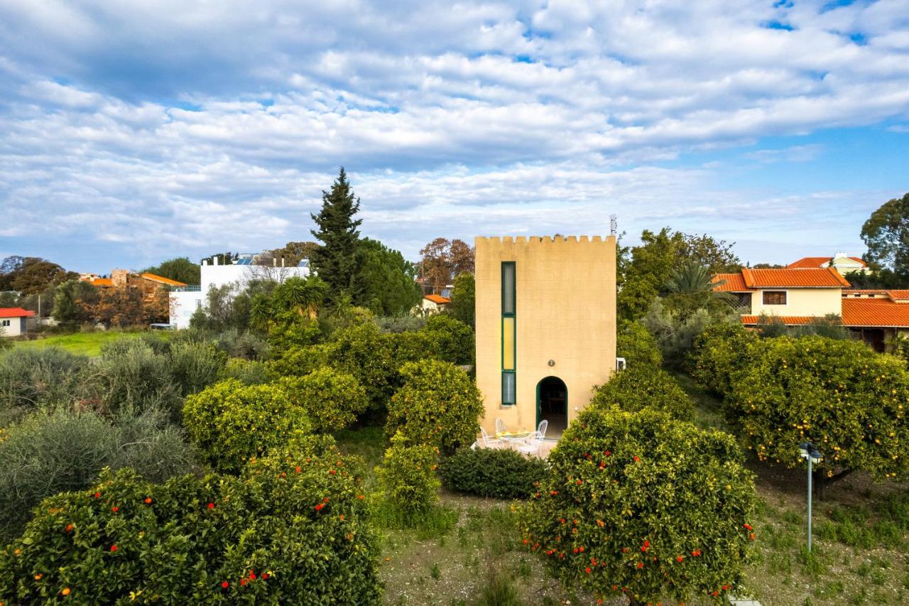 Villa The Tower With The Orange Tree Garden Ialisos Exterior foto